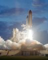 Podveern start raketoplnu Endeavour STS-108 (05.12.2001)