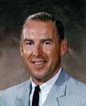 7) Pilot velitelsk sekce Jim Lovell.