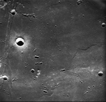 Pristvacia oblas 2, fotografovan z Apolla 10