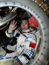 Liwei Yang po pistn (15.10.2003)