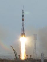 Start Sojuzu TMA-2 s posdkou Expedice 7 k ISS (26.04.2003)