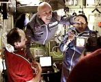 D.Tito poprv� vplouv� do ISS (30.04.2001)