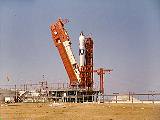 Raketa Titan s lod Gemini na ramp . 19