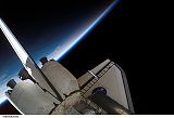 Pohled na pipojen raketopln ze stanice ISS (13.08.2007)