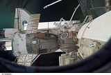 Sojuz, Dextre (na Destiny) a raketopln Endeavour u ISS (21.03.2008)