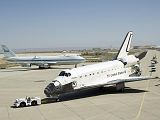 Raketopln Atlantis STS-125 na Edwards AFB po pistn (24.05.2009)