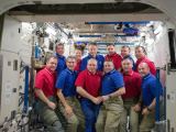 Spolen fotografie posdek na ISS bhem STS-132 (20.05.2010)