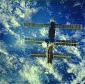 Mir při přibližování Columbie STS-63 (06.02.1995)