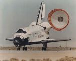 Pistn Endeavour STS-67 na Edwards AFB (18.03.1995)