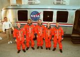 Posádka STS-98 při TCDT (06.01.2001)