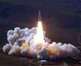 Start poslednho exemple rakety Titan 4B ze startovnho komplexu SLC-4E, Vandenberg AFB, se uskutenil dne 19. 10. 2005