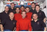 Spolen fotografie posdek Expedice 6, STS-113 a Expedice 5 na ISS (26.11.2002)
