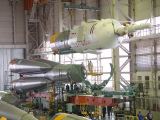 Příprava Sojuzu TMA-4 na Bajkonuru (16.04.2004)
