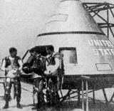 Model kabiny kosmick lodi Apollo pro tlennou posdku