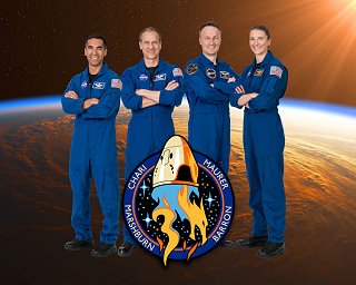 Posádka SpX Crew-3 (zleva: Chari, Marshburn, Maurer, 
Barronová)