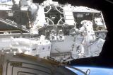 Kosmonauti pi EVA-3 (14.04.2002)