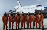 Posádka STS-39 po přistání na KSC (06.05.1991)